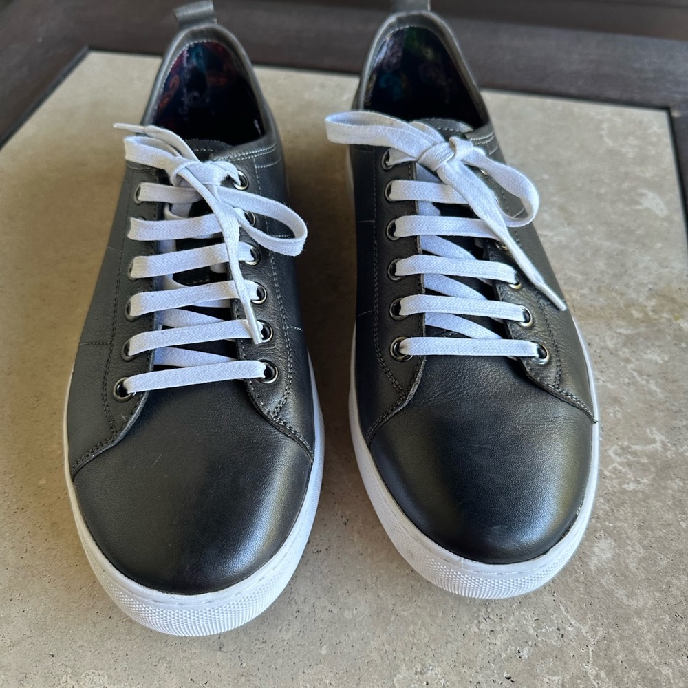 Robert Graham men’s shoes s 9